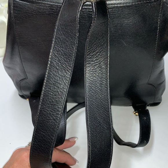 Gucci Black Leather Backpack with Bamboo Accents - Picture 14 of 15